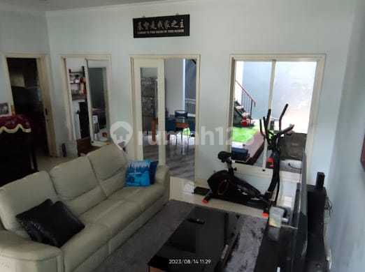 Rumah Siap Huni Dua Lantai Di Phg Gading Serpong