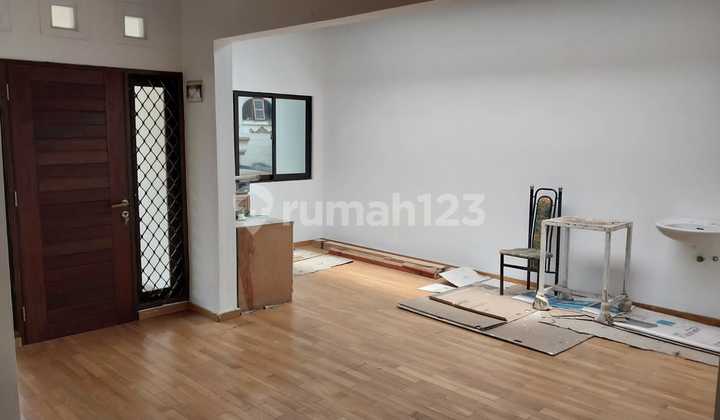 Ready-to-Occupy House In Sutera Cemara Alam Sutera