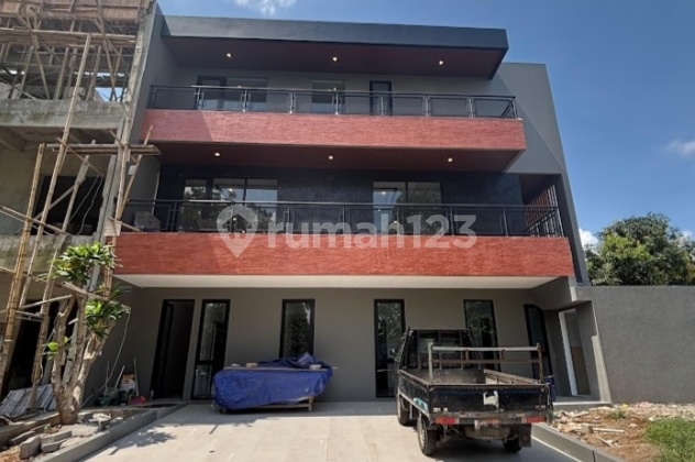 Dijual Rumah Bangunan Mandiri di Feronia Park Alam Sutera