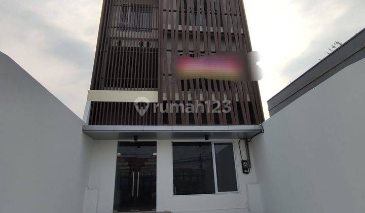 Bangunan Komersial 4 Lantai Di Jalan Serpong Tangerang 1