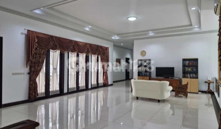 For Sale Fast Ready-to-Live House on Golf Hill BSD For Sale Fast Ready-to-Live House on Golf Hill BSD