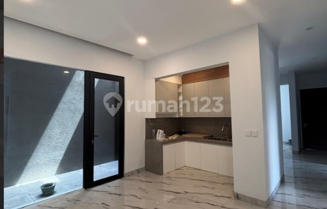 For Sale Independent House Building in Feronia Park Alam Sutera 2