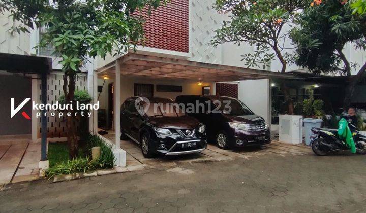 Townhouse premium cilandak strategis dekat tol dan MRT 2