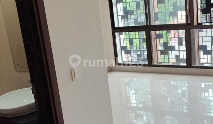 Rumah Dijual di Greenwich Bsd City 2
