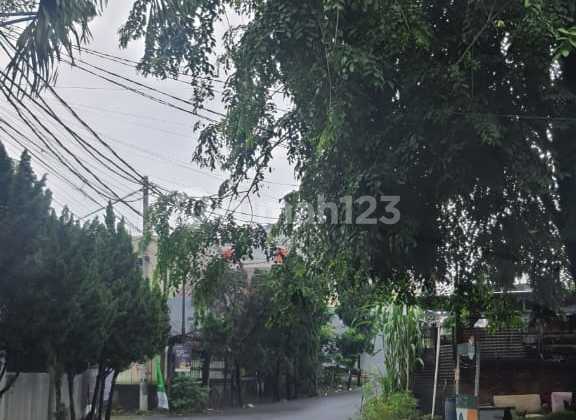 House in a Cluster at Oma Regency, Bekasi