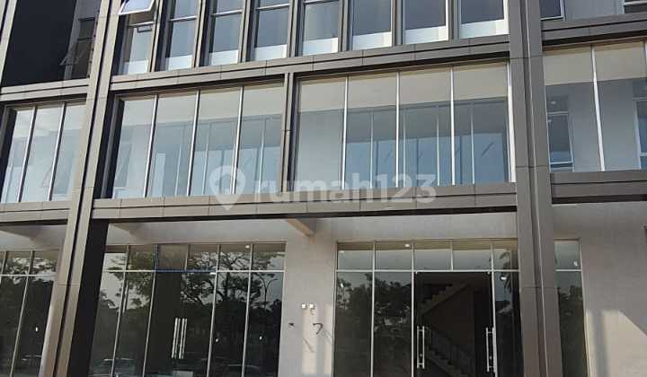 Leading 4-Storey Luxury Shop House "DEVANT Business Loft Kota Wisata Cibubur" 2