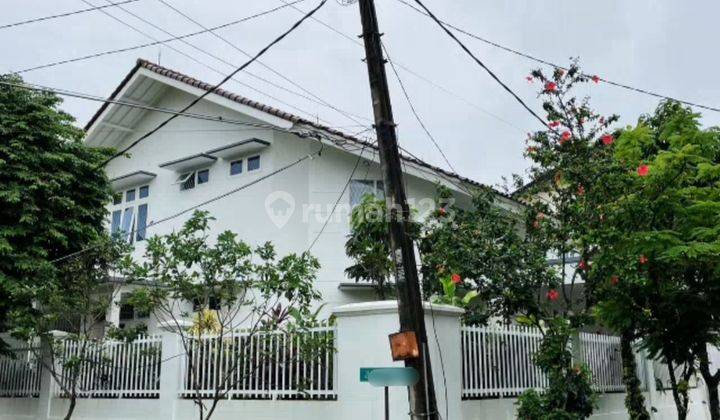 Rumah Hook, Cantik Dan Siap Huni Di Cinere  1