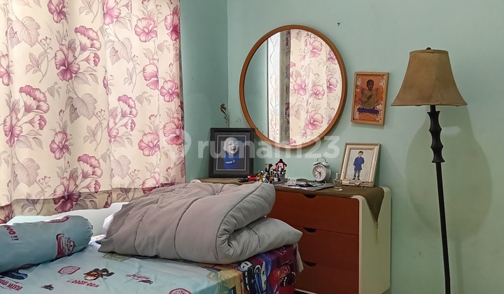 Jual cepat rumah 2 lantai, 4 kamar di Vila Dago, Pamulang 2