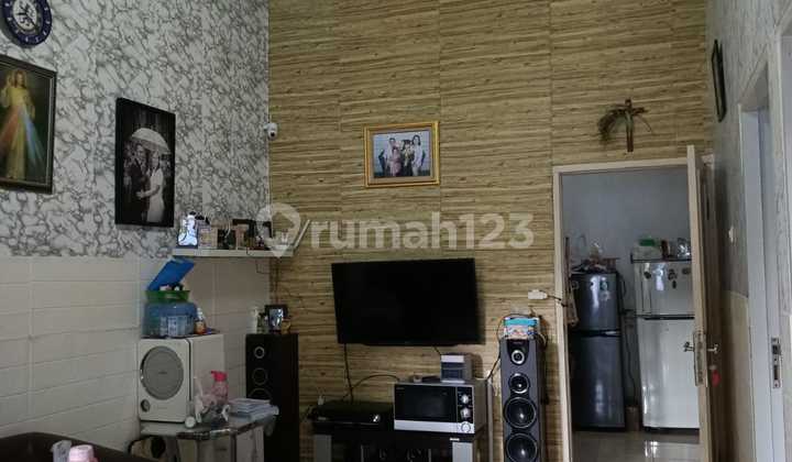 Dijual Cepat Rumah Di Green Garden, Sawangan