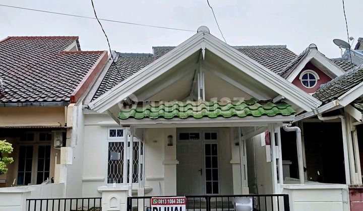 Rumah Siap Huni Minim Renovasi 2 Lantai di Vila Dago, Pamulang 1