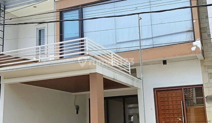 Disewakan Rumah Modern Cantik 2 Lantai 3 Kamar Tidur Di Vila Dago, Pamulang 2