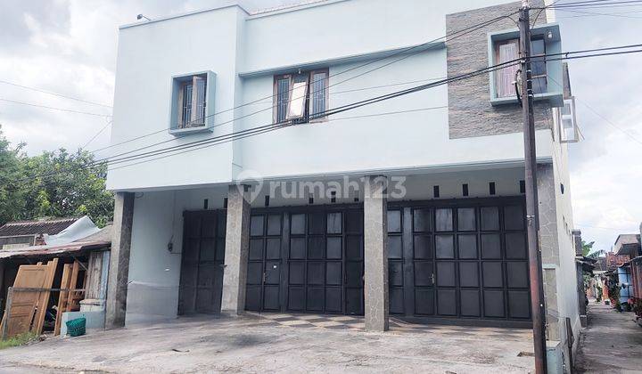 Rumah 2 Lantai Bagus mangku jalan raya cocok hunian dan usaha 1