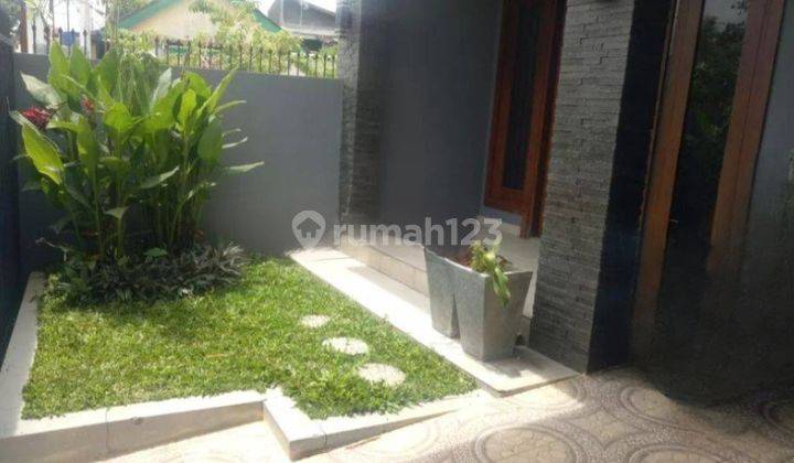 Rumah 2 Lantai Bagus hadap Timur lokasi manahan solo strategis 2