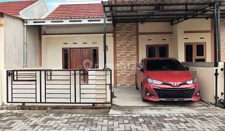 Rumah Baru hadap Timur perumahan  jaten tengah kota karanganyar 1