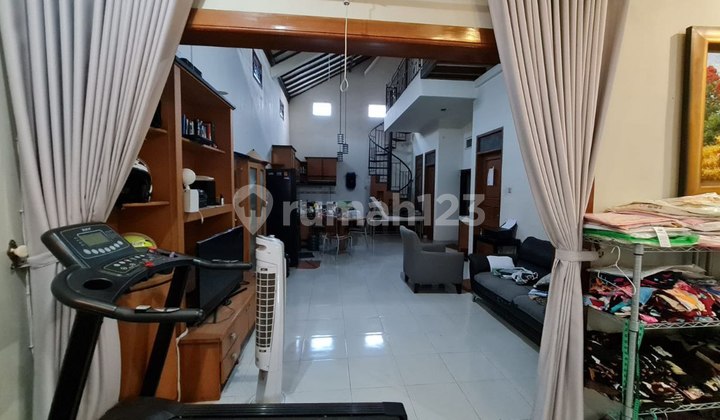 Rumah Bagus full furnish siap huni laweyan solo dekat Mallsolo 4