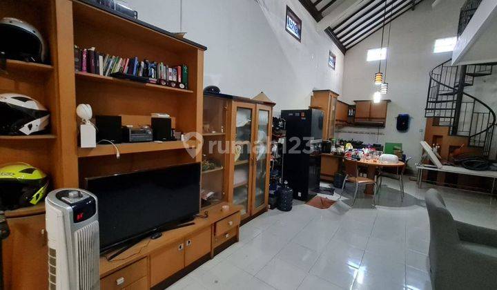 Rumah Bagus full furnish siap huni laweyan solo dekat Mallsolo 8