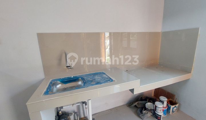 East-facing Modern New House Location Donohudan near the embarkation point. 2