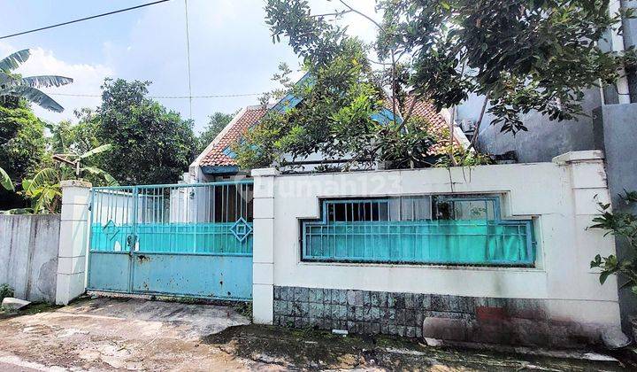 Rumah Bagus nyaman Second Klasik tengah kota lokasi Manahan solo 1