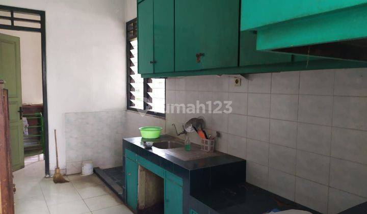 Rumah Bagus nyaman Second Klasik tengah kota lokasi Manahan solo 2