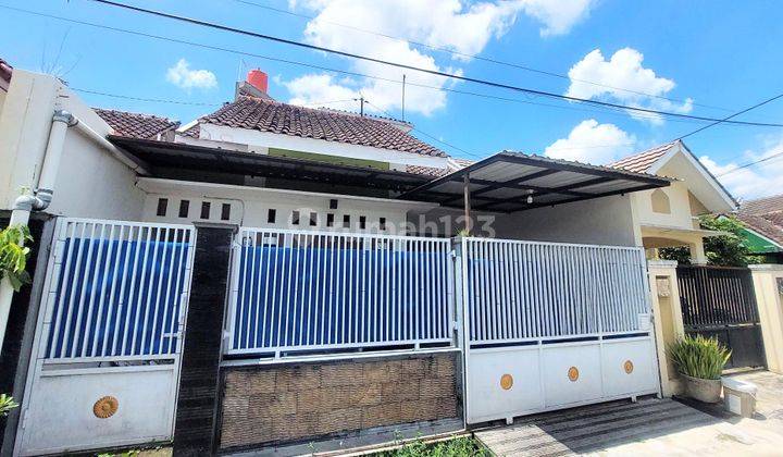 Rumah Bagus cluster satpam  lokasi Gedongan Colomadu dekat tol 1