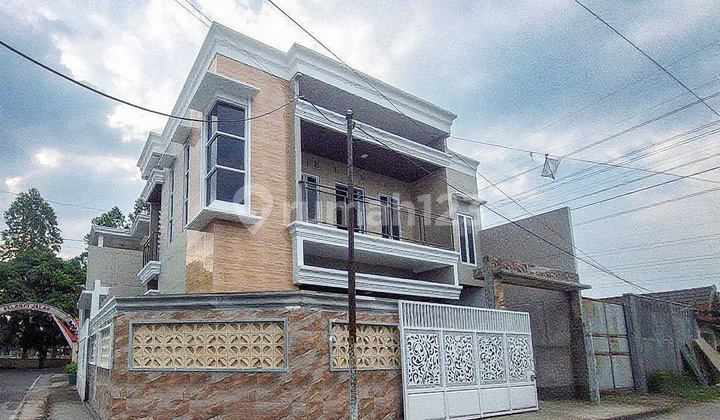 Rumah Mewah 2lantai Siap Huni 2 Muka Di Karangasem Solo Dekat Ums Rumah Mewah 2lantai Siap Huni 2 Muka Di Karangasem Solo Dekat Ums