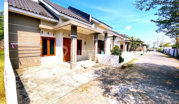 Rumah Bagus Cluster Padat Penduduk Lokasi Gentan Mayang Strategis 2
