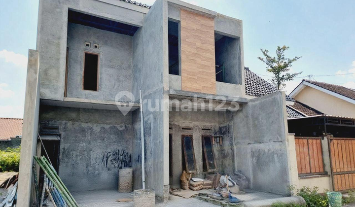 Rumah Bagus 2lantai Lokasi Gentan Baru Siap Huni Bisa Kpr Oke