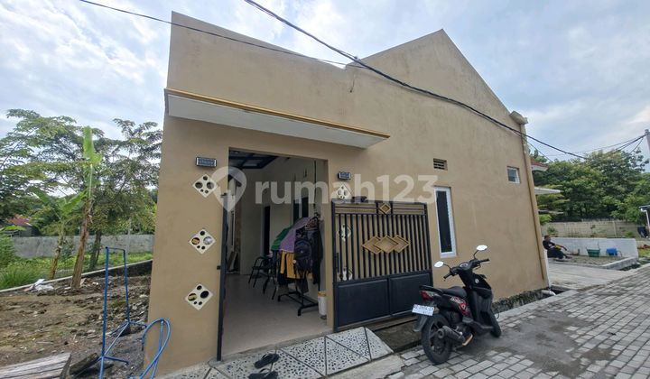 Rumah Bagus Siap Huni Cluster di Wonorejo Dekat Solo