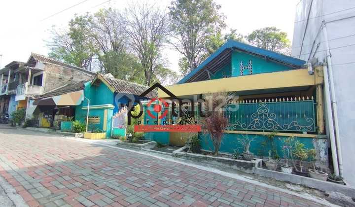 Bonus Land with Old Building Location Jebres Near Uns Area 353.0 Bonus Land with Old Building Location Jebres Near Uns Area 353.0