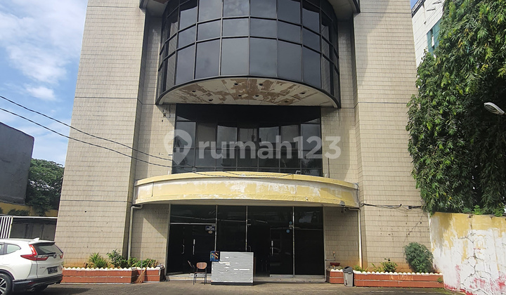 For Sale Gedung 5 Lantai Jl Matraman Raya Jaktim