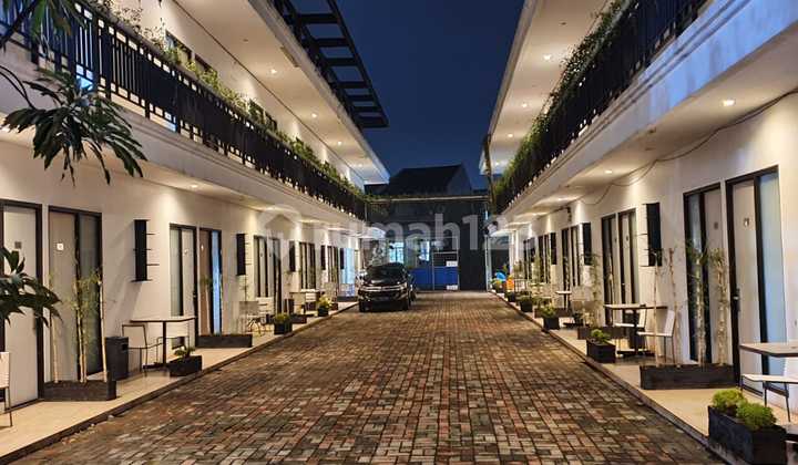 Hotel Cibubur 3 Lantai 2 Bangunan , Masih Operasional Hotel Cibubur 3 Lantai 2 Bangunan , Masih Operasional