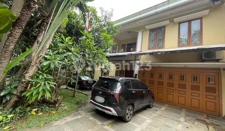 Dijual Rumah Mewah di Pegangsaan, Menteng - Lokasi Prestisius dan Lingkungan Asri