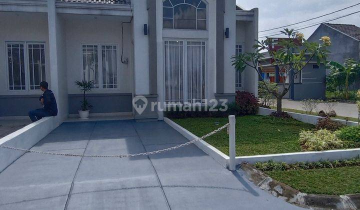 Rumah cantik siap huni dekat taman di panorama bali residence  1