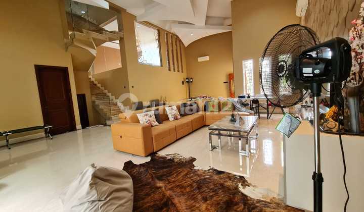 RUMAH SIAP HUNI FULL MARMER DI DAAN MOGOT BARU JAKARTA BARAT