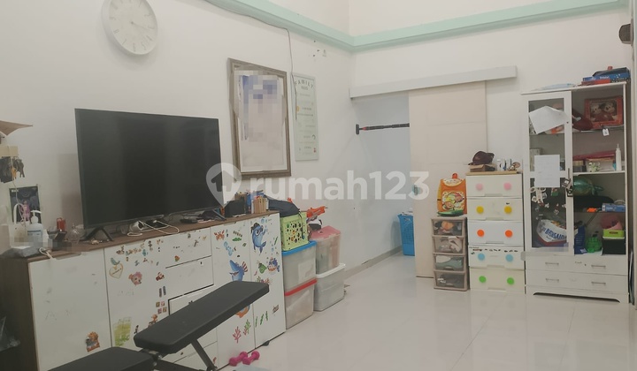 Ready-to-Occupy Furnished House in Sector 7A Gading Serpong Tangerang 2