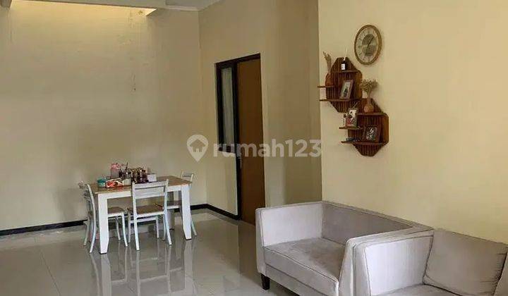 Disewakan Rumah 2 Lantai Semi Furnished Jatiasih Bekasi 2