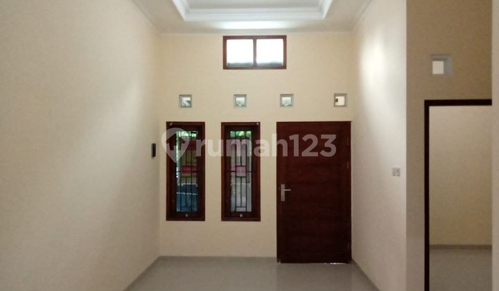 Rumah Bagus 4 Kamar Tidur dalam Cluster Jakal km 13 dekat Eternity Coffee
