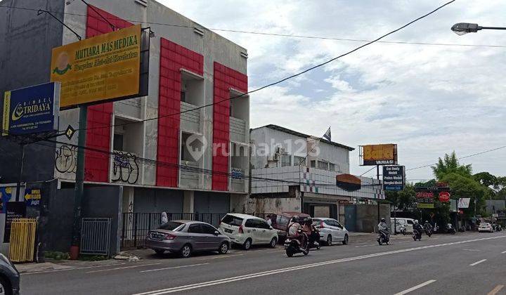 Ruko Baru 3 Lantai Belum Pernah Dihuni di Jl. HOS Cokroaminoto Jogja 2