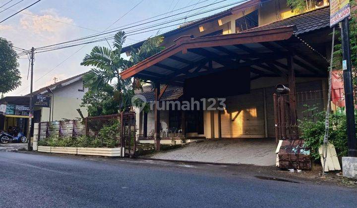 Rumah Luas di Daerah Deresan Condongcatur, dekat Grand Tjokro Yogyakarta 1