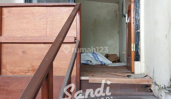Ruang Usaha Kantor Bekas Pabrik Kosmetik dekat Hotel Neo Malioboro  2