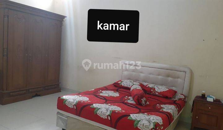 Rumah + Kost + Halaman Tempat Usaha, Luas, Pinggir Jalan Aspal Ramai, Strategis dekat Alfamidi dan Superindo