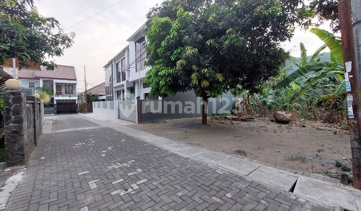 Tanah Pekarangan SHM Seturan Wahid Hasyim dekat Outlet Biru