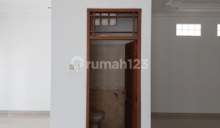 Rumah Mewah di Kawasan Elit Jakal km 6 dekat Bank BCA 2