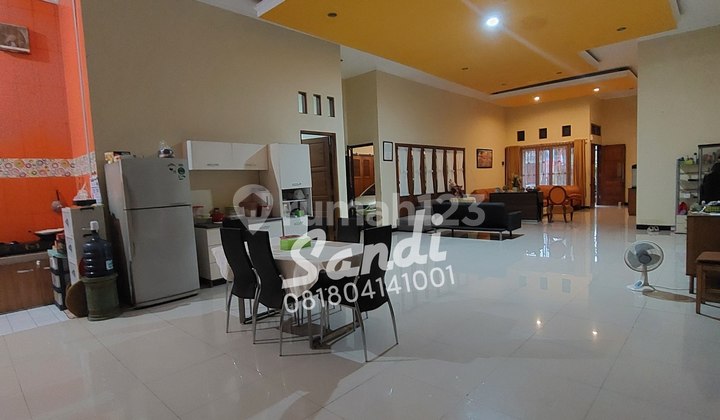 Palagan House Near Rejodani Market, 516 M2, Suitable for Office or Residence 2