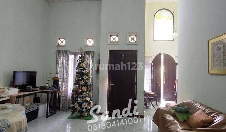 Rumah sekitar dekat Pizza Hut Jl. Sultan Agung 2