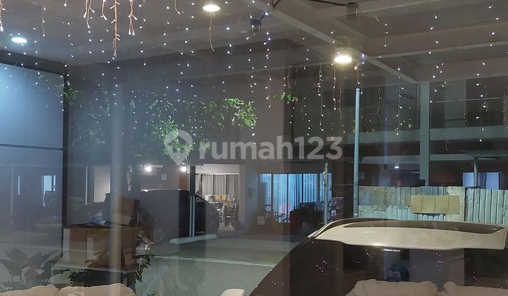 FOR SALE Luxurious Golf Island House 2