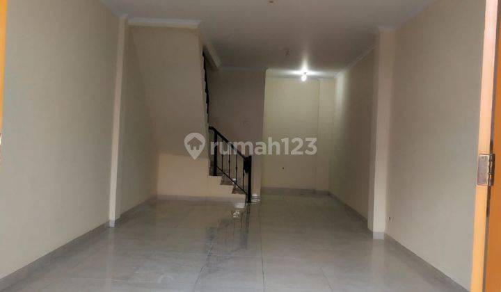Ruko Minimalis Siap Pakai di Gajah mada jakarta barat Sudah Renovasi 4