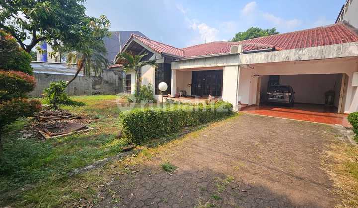 Rumah Jual di Kawasan Strategis di Jakarta Selatan Rumah Jual di Kawasan Strategis di Jakarta Selatan