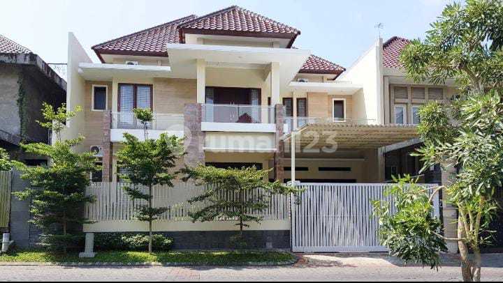 Dijual Rumah International Village Boulevard Modern Minimalist