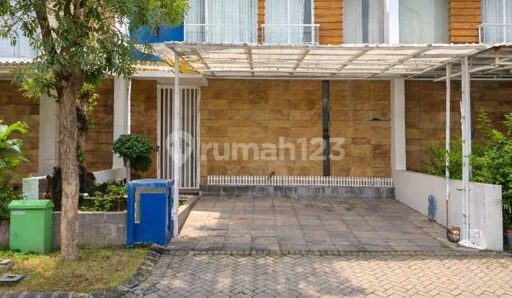 Dijual Rumah Modern Minimalis Royal Residence